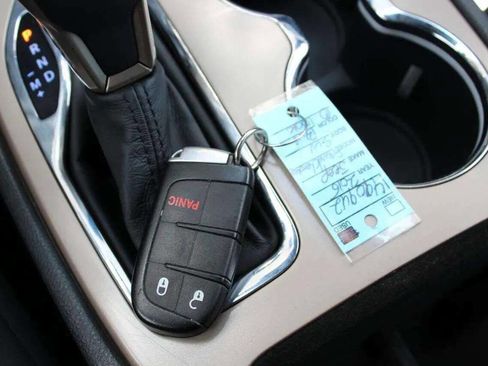 Used 2016 Jeep Grand Cherokee Laredo w/ Quick Order Package 23E image 26