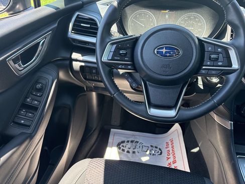 Used 2023 Subaru Forester Premium AWD/4WD image 27