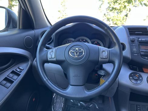 Used 2007 Toyota RAV4 Limited FWD image 18