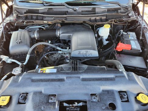 Used 2018 RAM 1500 Express w/ Express Value Package image 23