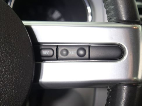 Used 2006 Ford Mustang GT Premium RWD image 31