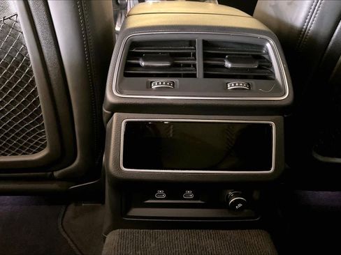 Used 2024 Audi RS 7 Performance w/ Black Optic Package image 34