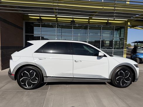 Used 2024 Hyundai Ioniq 5 Limited RWD image 9
