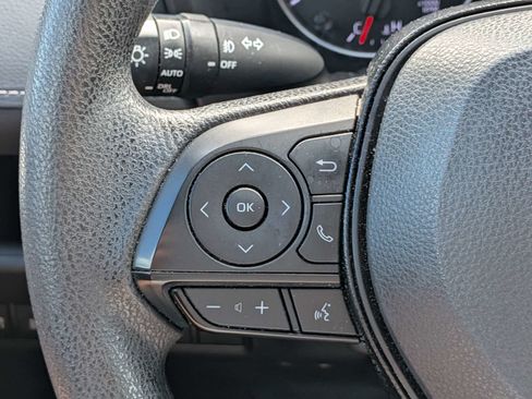 Used 2021 Toyota RAV4 XLE w/ Convenience Package FWD image 24