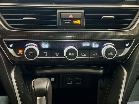 Used 2022 Honda Accord Sport Special Edition image 11