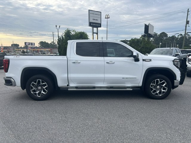 Used 2023 GMC Sierra 1500 SLT w/ SLT Premium Package AWD/4WD image 5