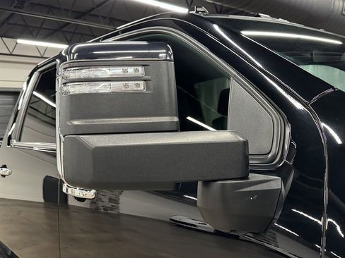 Used 2024 Chevrolet Silverado 3500 LTZ w/ LTZ Convenience Package image 20