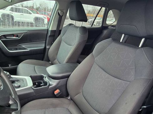 Certified 2025 Toyota RAV4 XLE image 23