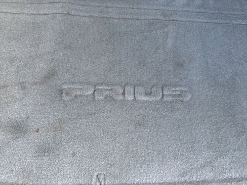 Used 2010 Toyota Prius Five image 5