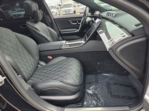 Used 2025 Mercedes-Benz S 580 4MATIC Sedan image 17