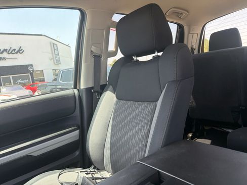 Used 2019 Toyota Tundra SR5 w/ TRD Off Road Package AWD/4WD image 8