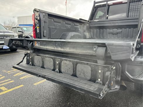 Used 2022 Chevrolet Silverado 2500 Custom w/ Custom Value Package image 30