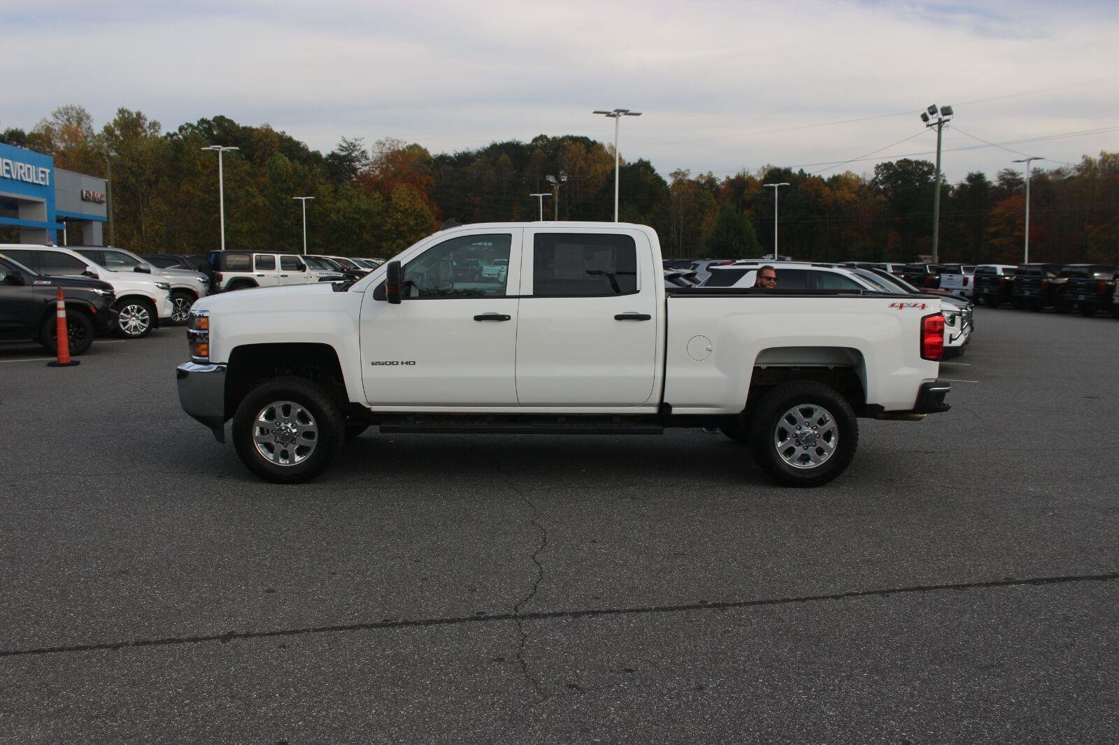 Used 2016 Chevrolet Silverado 2500 W/T w/ WT Convenience Package AWD/4WD image 6