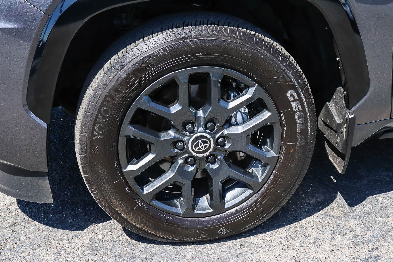 Used 2024 Toyota Sequoia Platinum AWD/4WD image 14