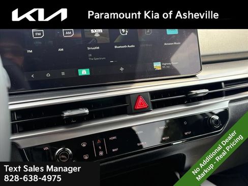 New 2026 Kia Sorento LX FWD image 11