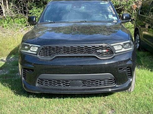 Used 2024 Dodge Durango GT RWD image 2