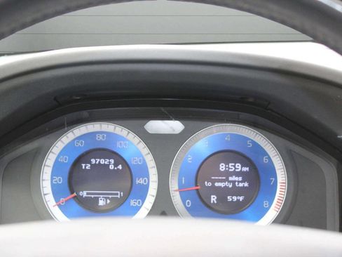 Used 2011 Volvo XC60 T6 image 25