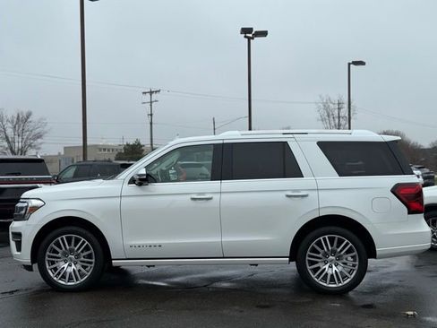 Certified 2022 Ford Expedition Platinum image 51