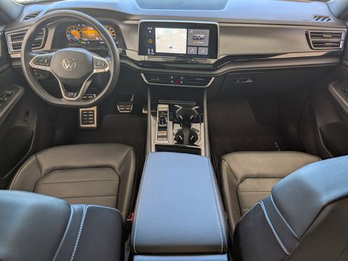 Used 2024 Volkswagen Atlas Cross Sport SEL R-Line image 24