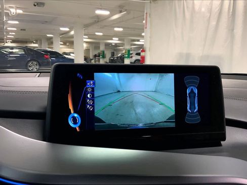 Used 2014 BMW i8 image 27