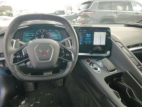 Used 2024 Chevrolet Corvette Stingray Coupe w/ Z51 Performance Package image 16