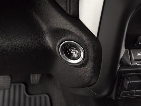 Used 2020 Chevrolet Silverado 1500 LTZ w/ LTZ Plus Package image 10