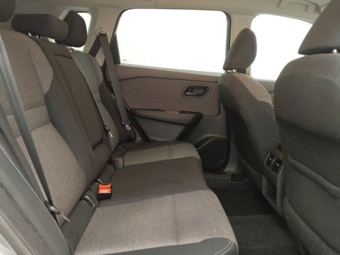 Used 2021 Nissan Rogue S image 19