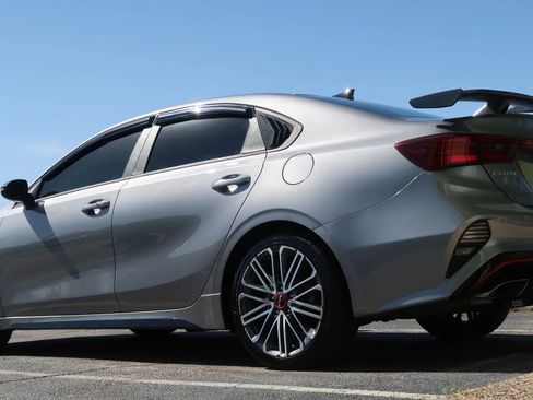 Used 2022 Kia Forte GT image 13