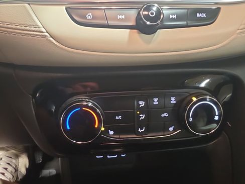 Used 2023 Buick Encore GX Preferred w/ Cold Weather Comfort Package image 18