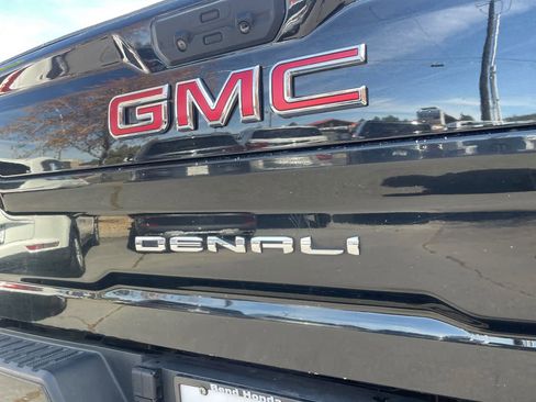 Used 2021 GMC Sierra 3500 Denali w/ Denali Ultimate Package image 14