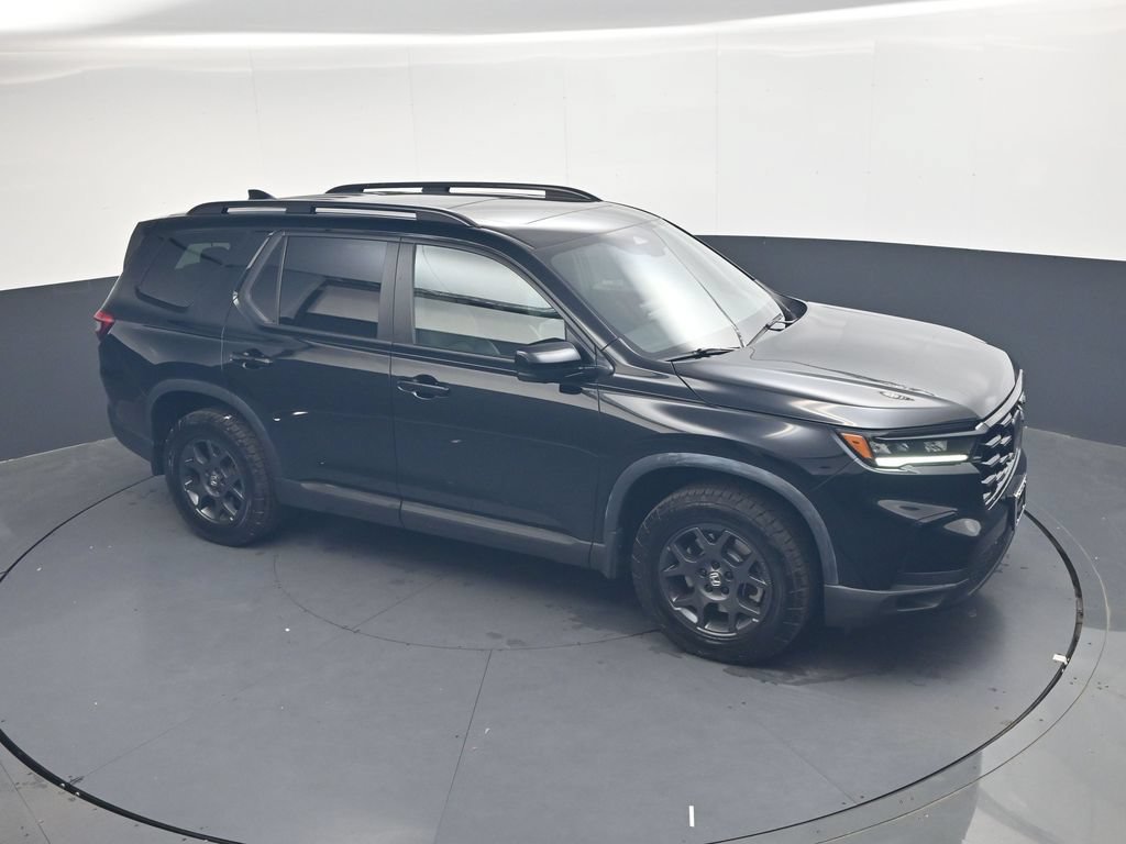 Used 2023 Honda Pilot TrailSport image 32