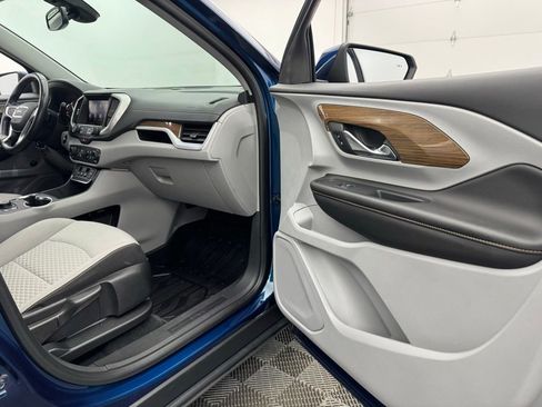 Used 2020 GMC Terrain SLE w/ Driver Convenience Package FWD image 26