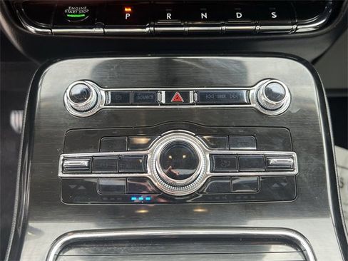 Used 2023 Lincoln Nautilus Reserve w/ Monochromatic Package image 19