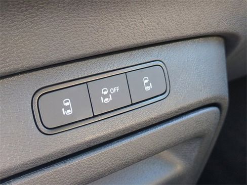 New 2025 Volkswagen ID. Buzz Pro S image 29