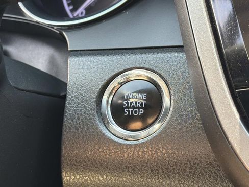 Used 2019 Toyota Camry SE w/ Convenience Package FWD image 25