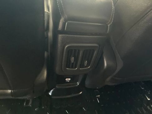 Used 2021 Jeep Compass Latitude AWD/4WD image 11