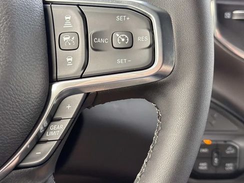 New 2026 RAM 2500 Laramie AWD/4WD image 31