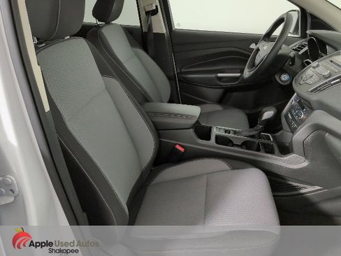 Used 2018 Ford Escape SE image 42
