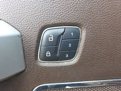 Used 2018 Ford F250 King Ranch w/ King Ranch Ultimate Package AWD/4WD image 26
