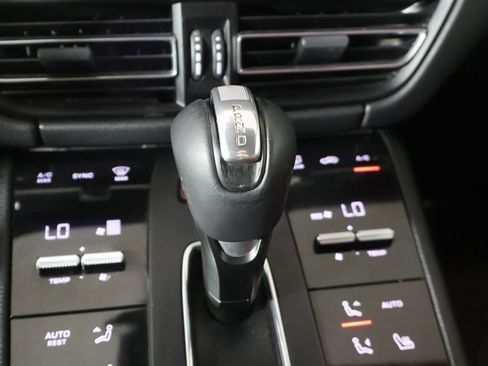 Used 2023 Porsche Macan S AWD/4WD image 49