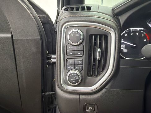 Used 2022 GMC Sierra 1500 AT4 w/ AT4 Premium Package AWD/4WD image 31
