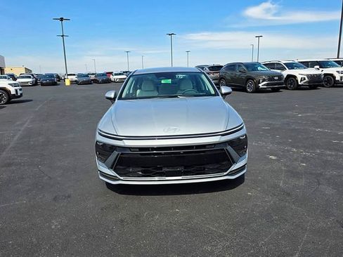 New 2026 Hyundai Sonata Blue FWD image 2