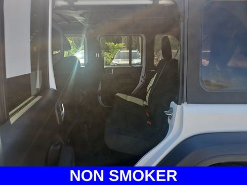 Used 2022 Jeep Wrangler Unlimited Sport AWD/4WD image 16