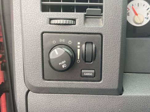 Used 2006 Dodge Ram 1500 Truck SLT image 17