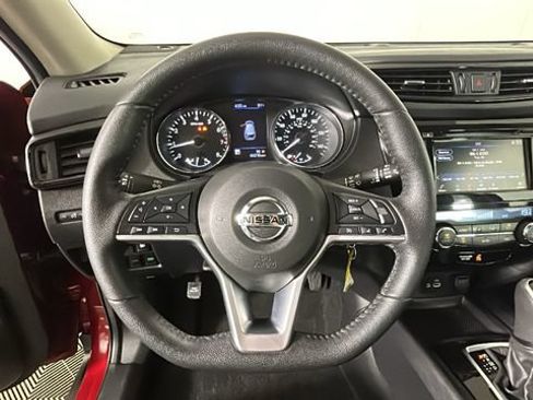 Used 2020 Nissan Rogue S FWD image 14