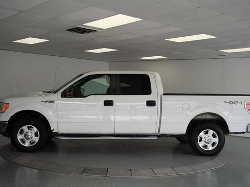 Used 2014 Ford F150 XLT w/ Equipment Group 301A Mid AWD/4WD image 4