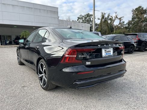 Used 2024 Volvo S60 B5 Plus image 4