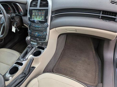 Used 2015 Chevrolet Malibu LTZ FWD image 20