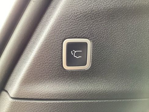 New 2026 Chrysler Pacifica Limited w/ S Appearance Package image 17