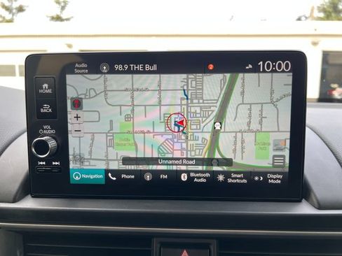 Used 2025 Honda Pilot Touring image 24